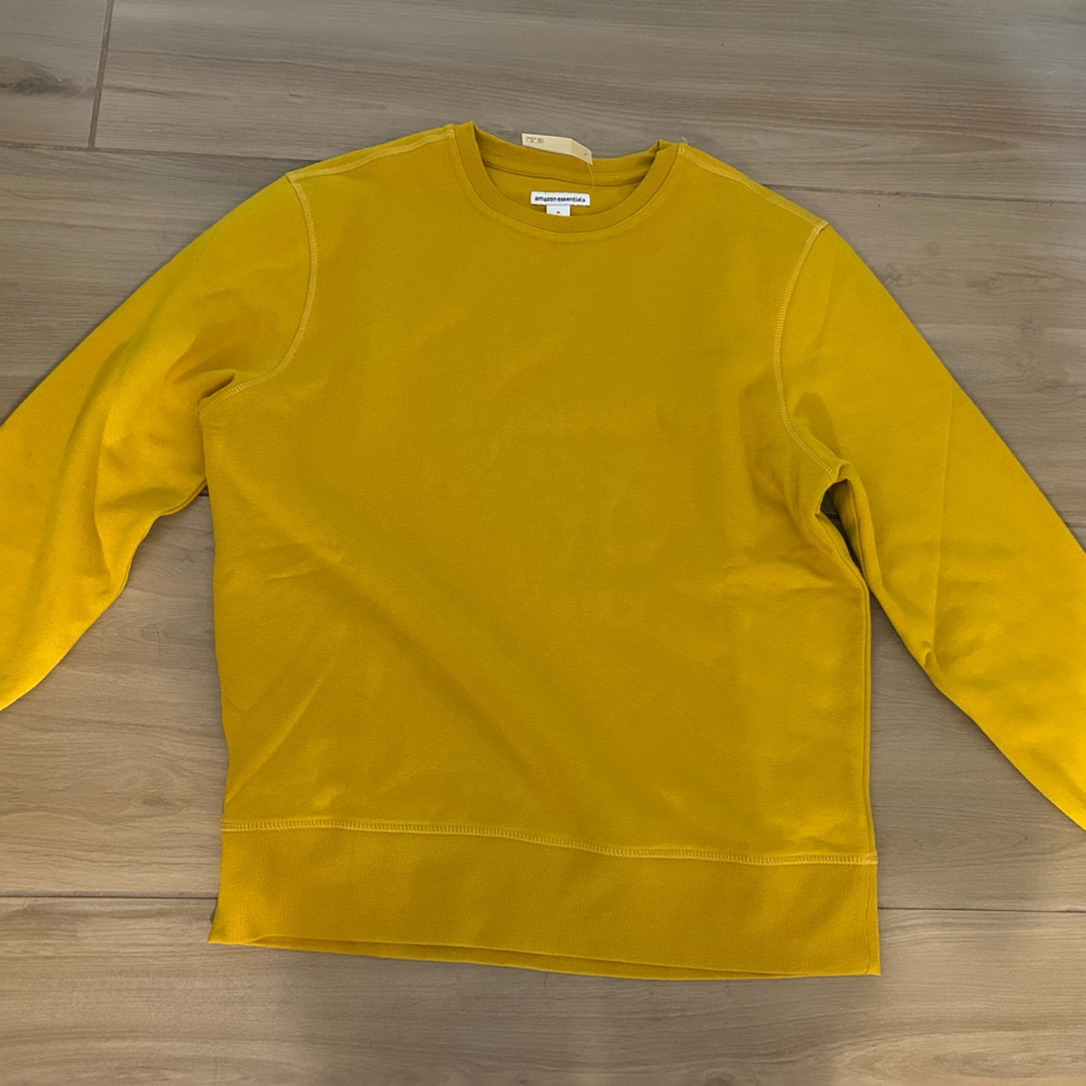 NEW Amazon Essentials Gold Men's Fleece Crewneck Sweatshirt M
